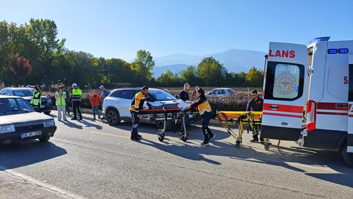 İnegöl’de Zincirleme Kaza: 6 Yaralı