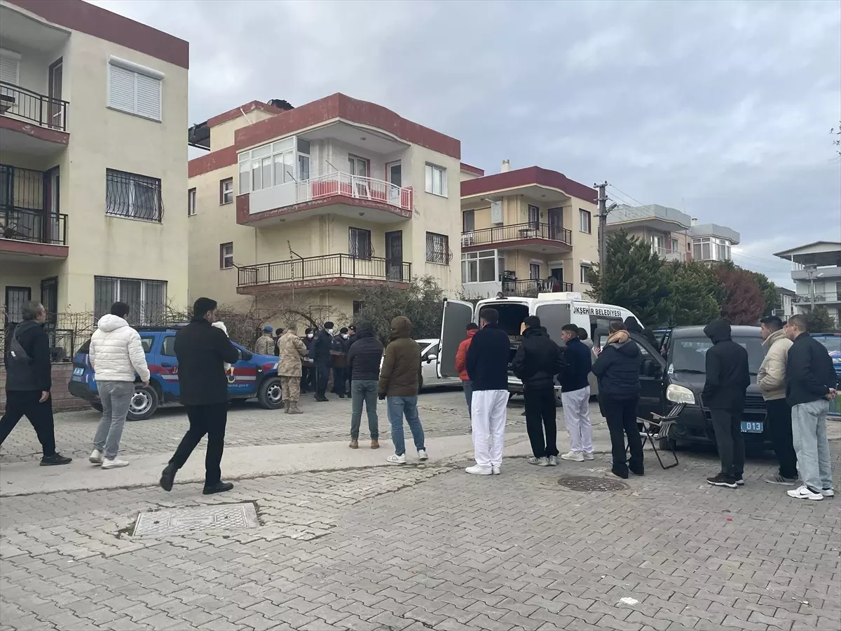 Foça’da Kadın Ölü Bulundu