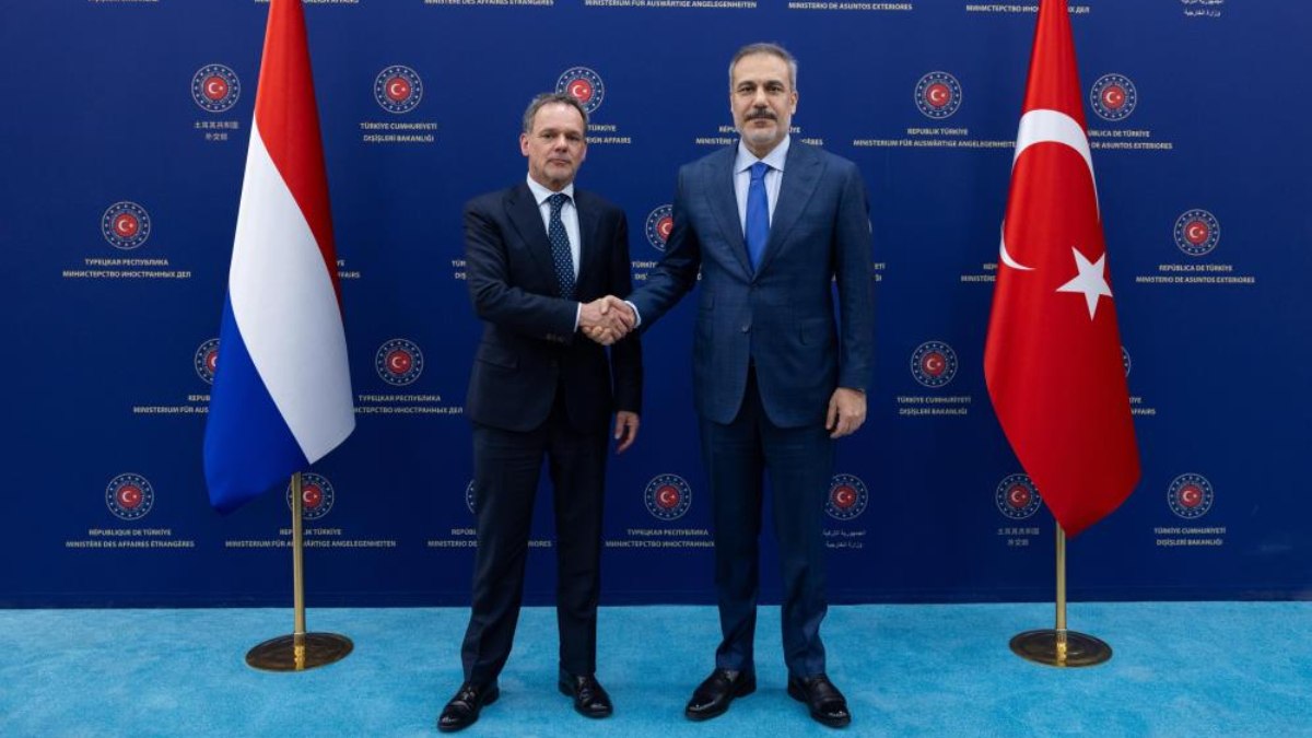 Dışişleri Bakanı Fidan, Hollandalı mevkidaşı ile görüştü